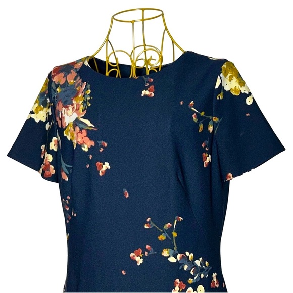 Lauren Ralph Lauren Navy Floral A-Line Knee-Length Short Sleeve Dress, M (10) - Picture 8 of 16